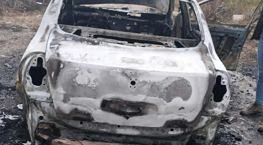 Samsun'da seyir halindeyken alev alan araç yandı