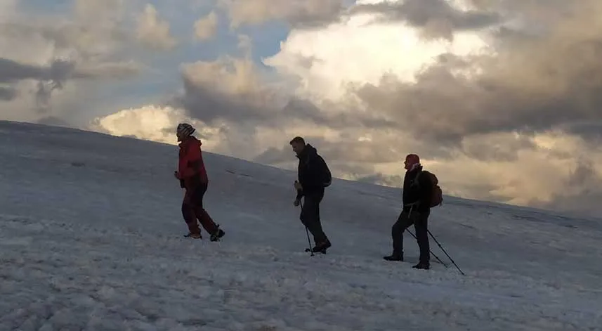 Giresun ve Ordulu dağcılar Kafkasların ve Avrupa’nın zirvesinde