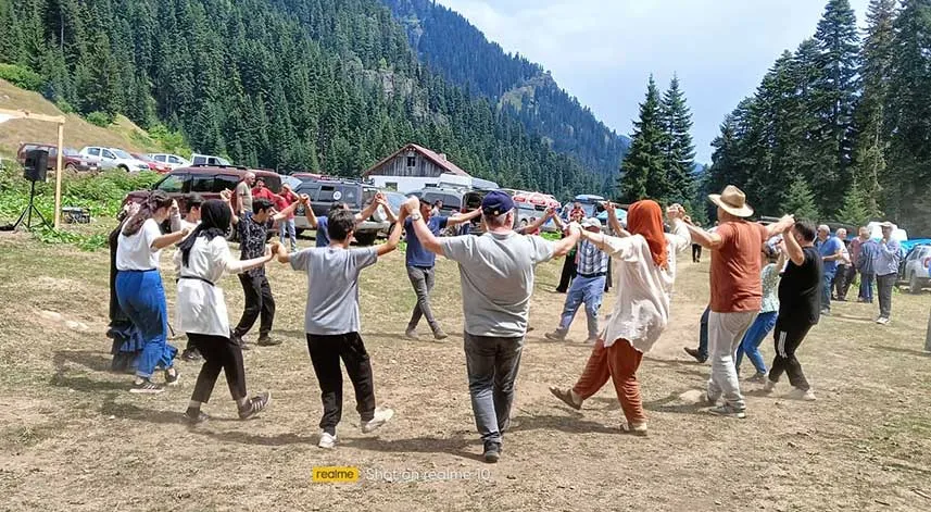 Yayla şenliklerinde Kafkas arı ırkı ve ürünleri tanıtıldı