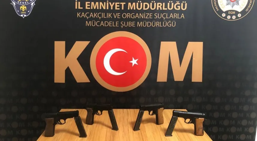 Rize'de 4 adet ruhsatsız tabanca ele geçirildi