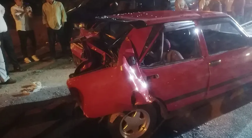 Samsun'da otomobille tırın çarpışması sonucu 4 kişi yaralandı