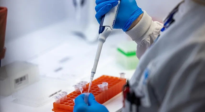 DSÖ, Kovid-19 vakalarında dünya genelinde artış yaşandığını açıkladı