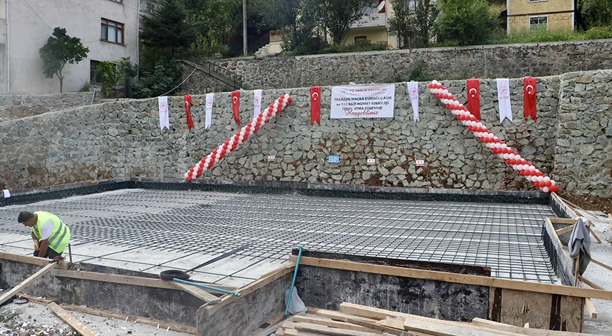 Maçka'da Aile Sağlığı Merkezi ve 112 Acil İstasyonu'nun temeli törenle atıldı