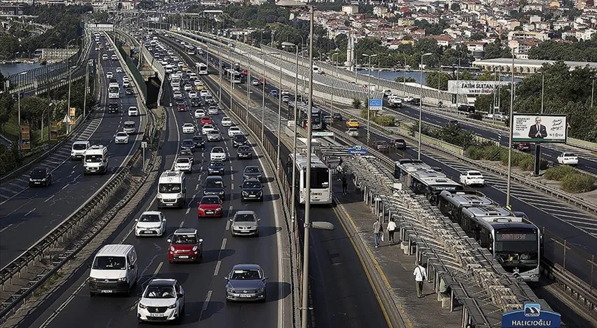 Trafiğe ağustosta 235 bin 317 aracın kaydı yapıldı