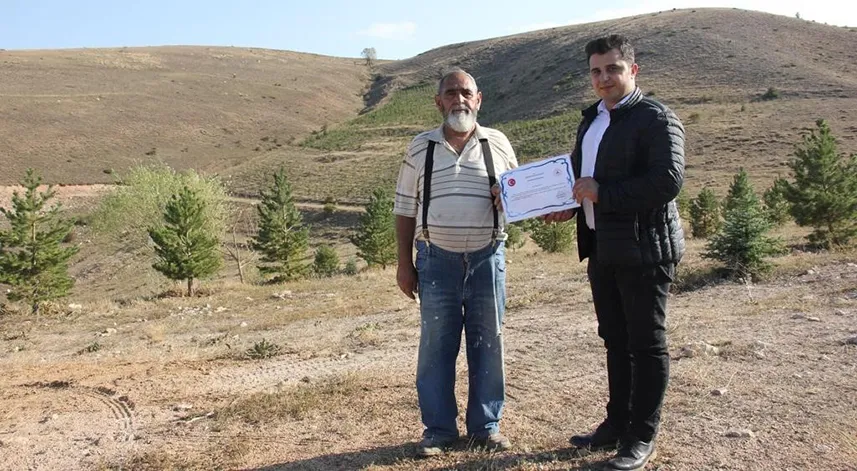 Çocukluk hayalim dediği fidanlar yanmasın diye hayatını kaybetti