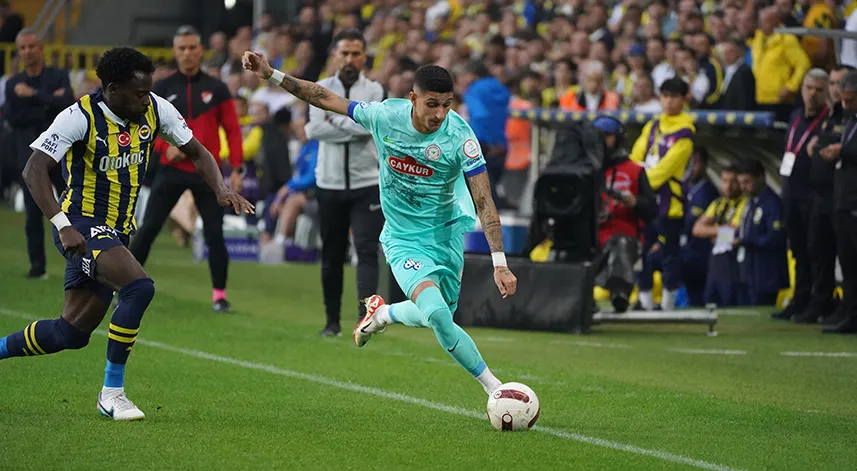 Çaykur Rizespor, Fernerbahçe'ye farklı mağlup oldu