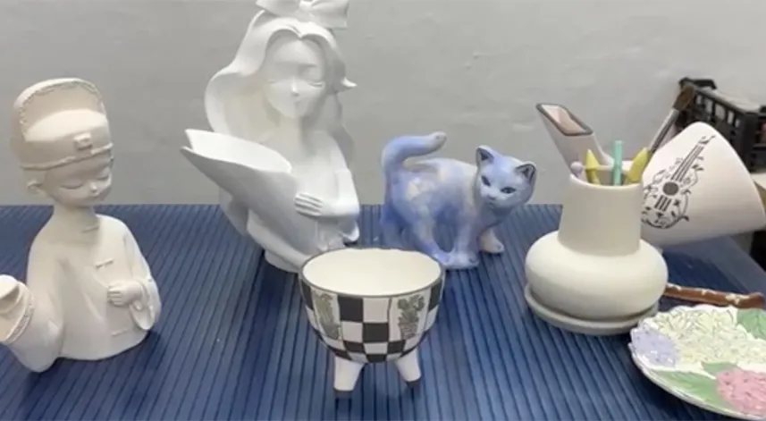 Rizeli kadınlar çini işlemeciliği ile geleneksel sanatları yaşatıyor