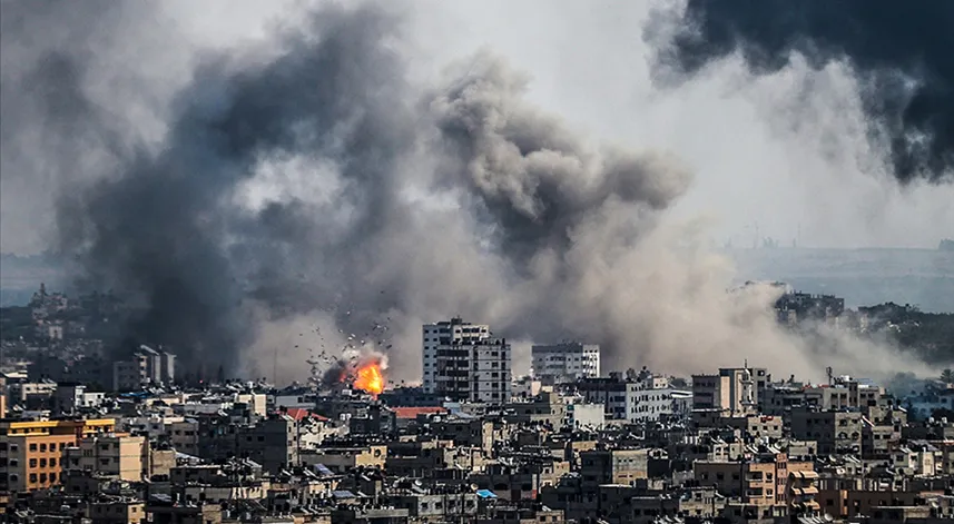 İsrail, Gazzeli sivillerin toplanmasını istediği noktaları da vuruyor