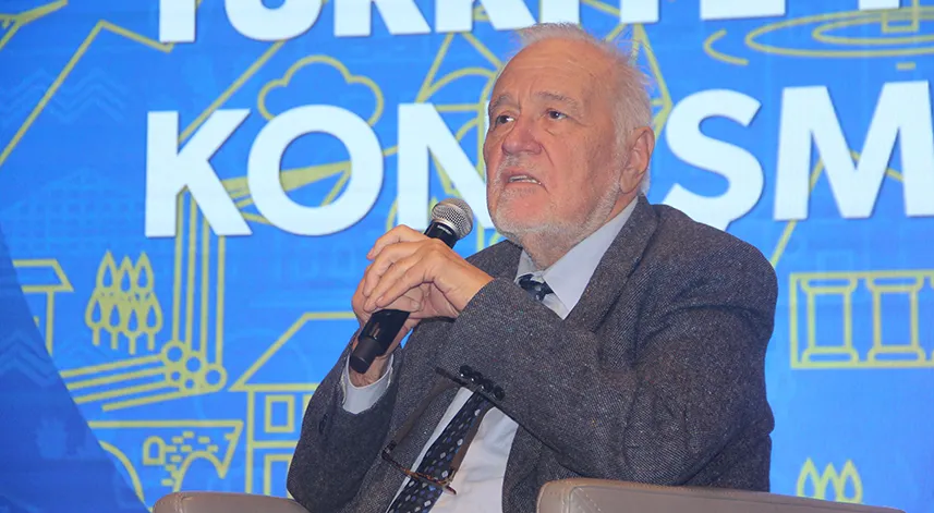 Tarihçi-yazar Prof. Dr. İlber Ortaylı, Samsun'da söyleşiye katıldı