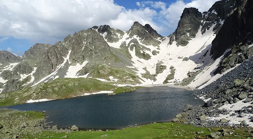 Kaçkarların hazinesi: Büyükdeniz Gölü 