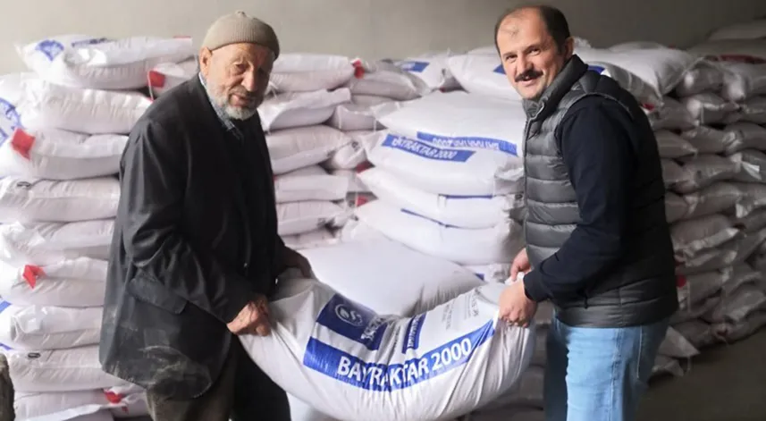 Alucra’da üreten çiftçiye tohum desteği verildi