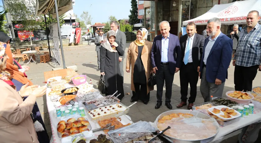 Rize'de Filistin'e destek için 'Hayır Çarşısı' kuruldu