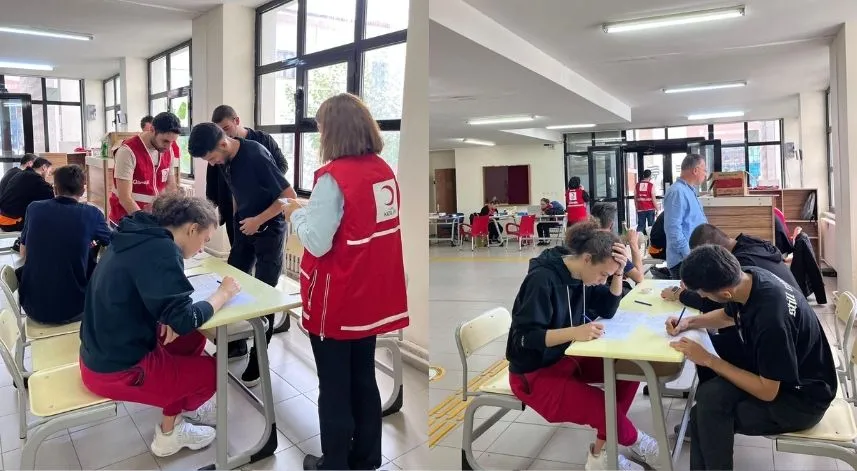 Rize'de üniversite öğrencileri, kan bağışında bulundu