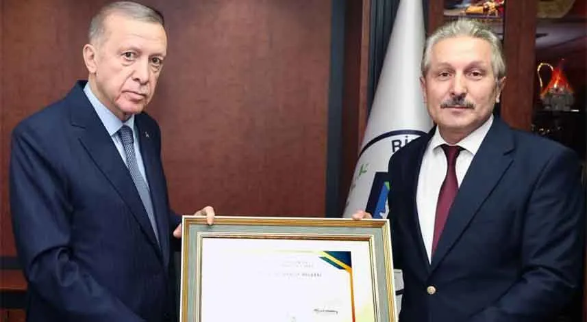 RİDEVA’dan Erdoğan’a Daimi Başkanlık Belgesi