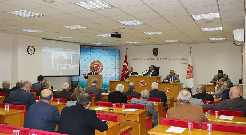 Alim, ÇAYKUR'un çalışmaları hakkında bilgiler verdi