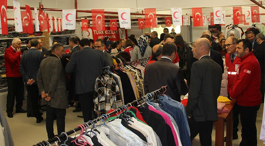 Artvin'de ihtiyaç sahibi üniversite öğrencileri için butik açıldı