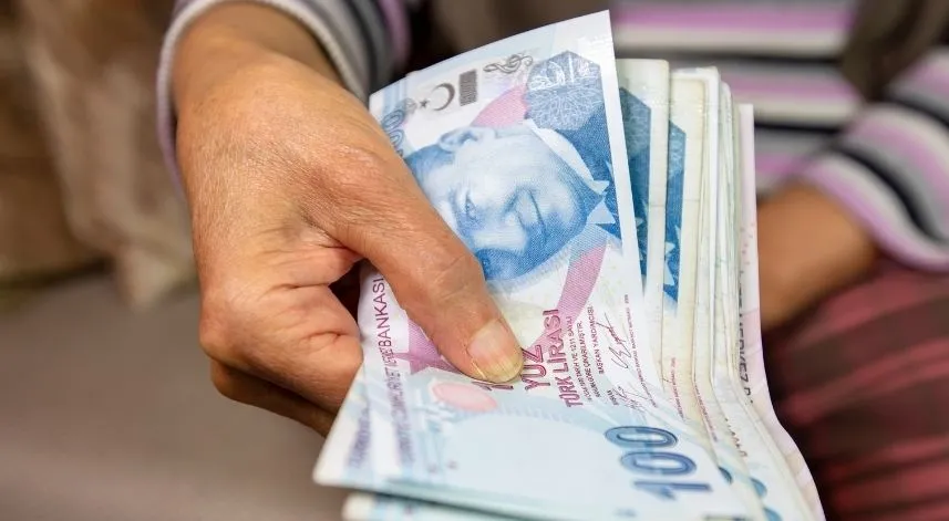 Çalışan emeklilere beklenen müjde geldi