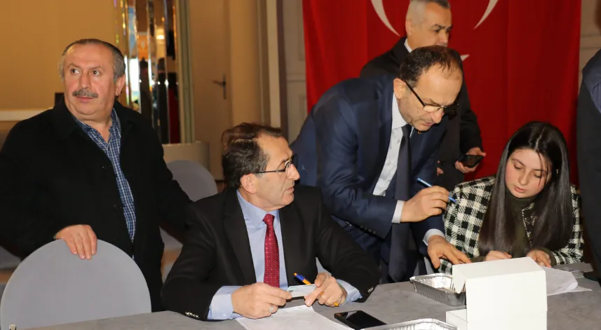 Rize AK Parti'de temayül sonuçları belli olacak