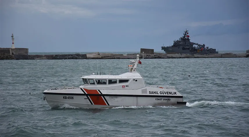 Zonguldak'ta batan geminin kayıp 7 personelini arama çalışmaları sürüyor