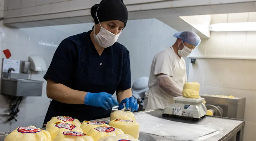 Dubai'ye coğrafi işaret tescilli Tonya tereyağı ihraç edildi