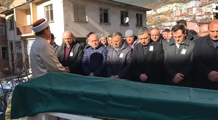 Dalgalara kapılan lise öğrencilerinden Uğurcan Korkmaz son yolculuğuna uğurlandı