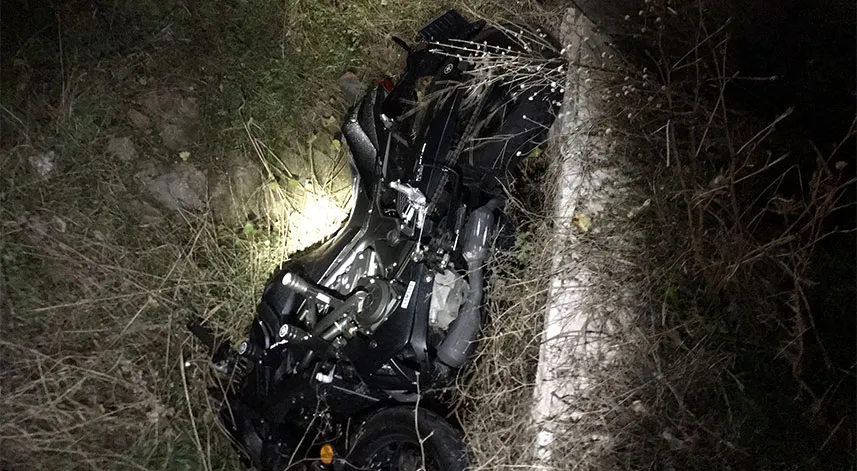 Kayıp gencin motosikletiyle menfeze düşerek öldüğü belirlendi