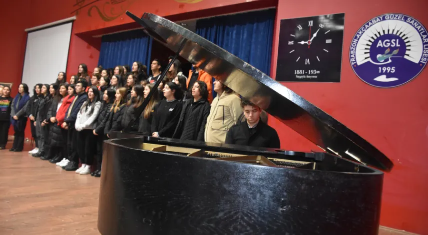 60 lise öğrencisi Filistinli çocukların ölümüne sessiz kalanlara 