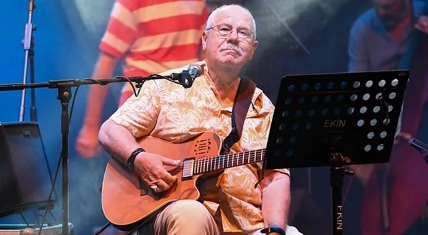 Usta sanatçı Bülent Ortaçgil, Rize'ye geliyor