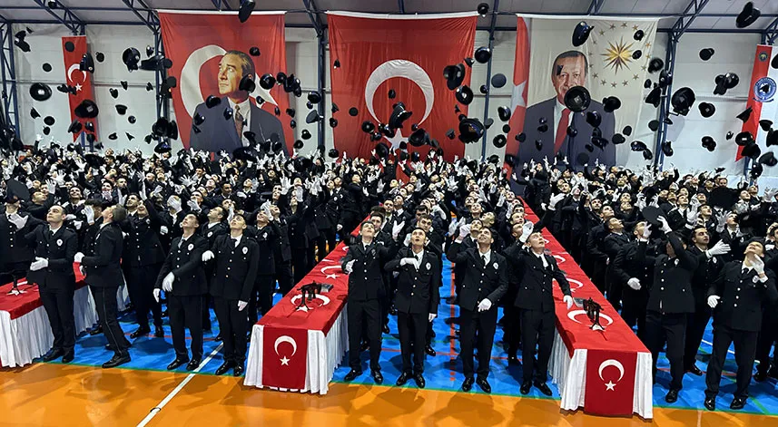 Rize'de eğitimini tamamlayan 365 polis adayı yemin etti