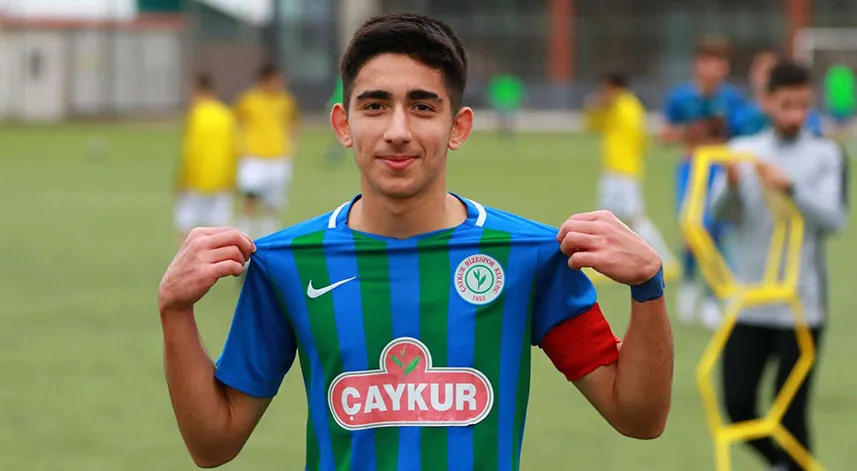 Çaykur Rizespor'un genç futbolcusuna milli davet