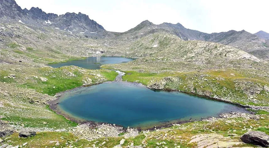 Doğa tutkunlarının gözdesi: Tatos Gölleri