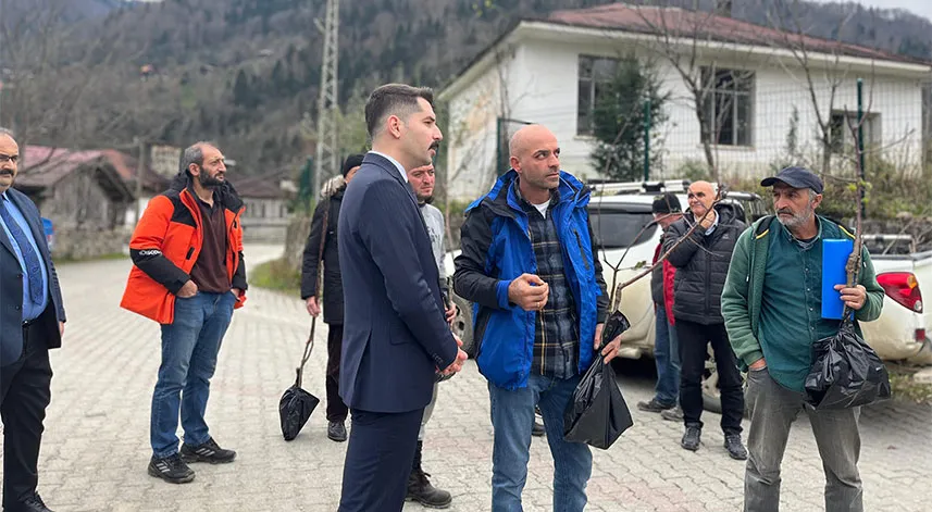 Haçaçur armudu için fidan dağıtımı yapıldı