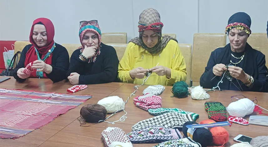 Ümraniye'deki girişimci kadınlardan Hemşin çorabı etkinliği