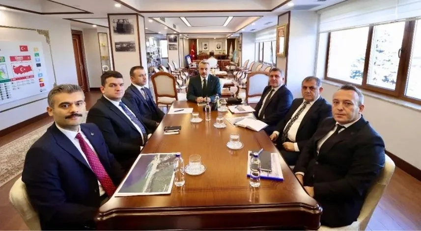 Rize'de Karayolu Yatırımları Değerlendirildi