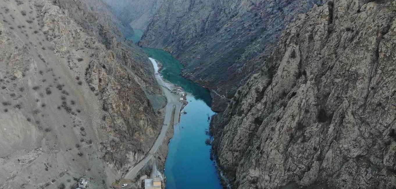 Dünyanın beşinci en yüksek barajı Yusufeli'ne son bin metre