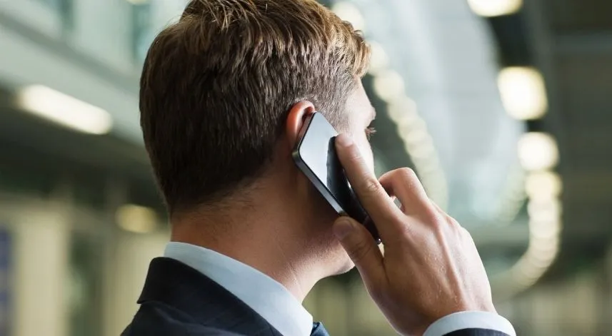 Cep telefonu kullanan herkese kötü haber, yeni yıl zammı geldi