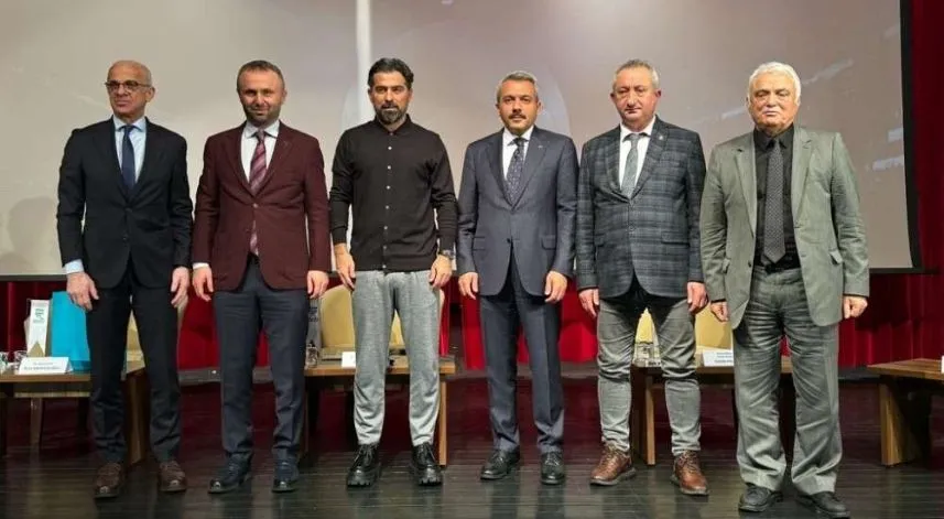 RTEÜ'de antrenörlük konusunda panel gerçekleştirildi