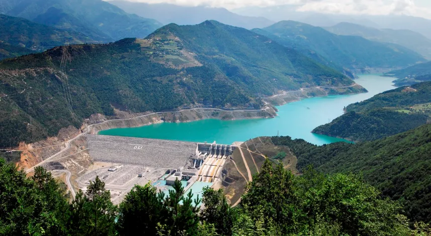 Çoruh'un enerjisi Türkiye’yi aydınlatıyor