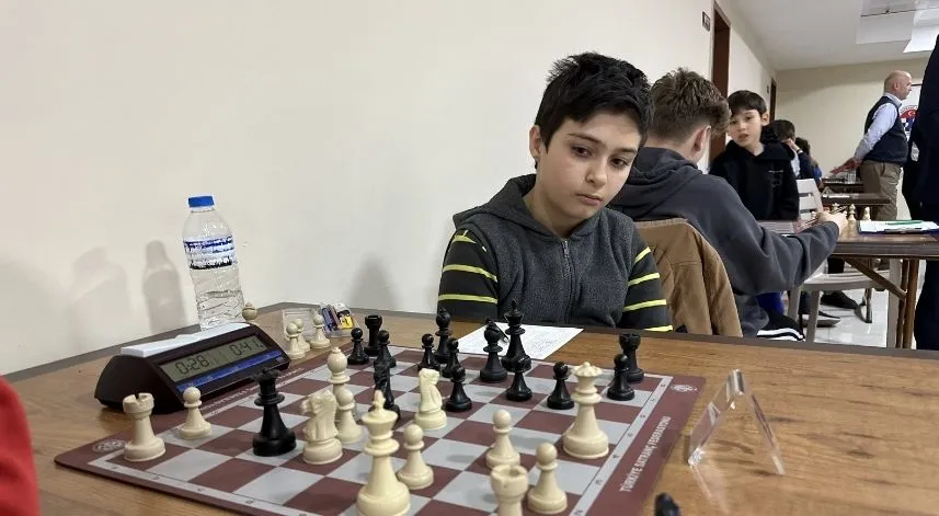 Tokat’ta Gençler Satranç İl Şampiyonası başladı