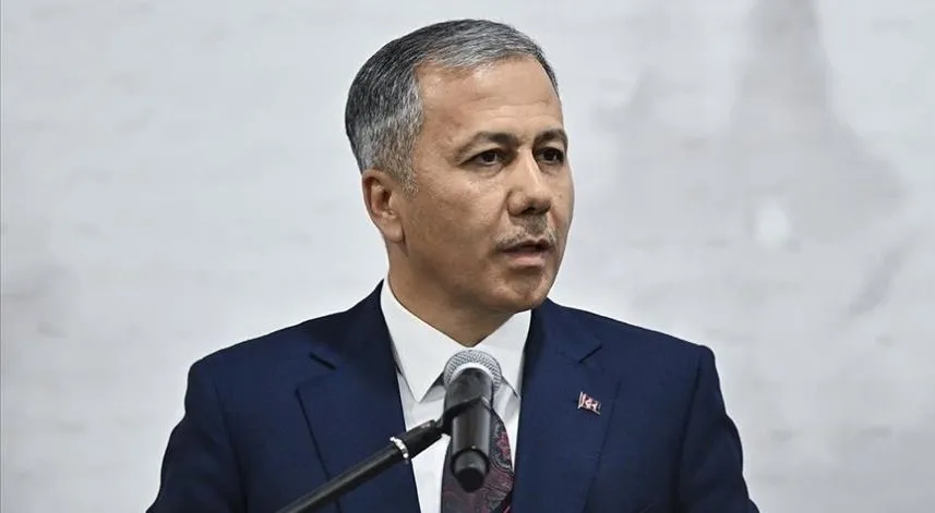 Bakan Yerlikaya'dan şehitlere yönelik provokatif paylaşımlarda bulunanlara ilişkin açıklama