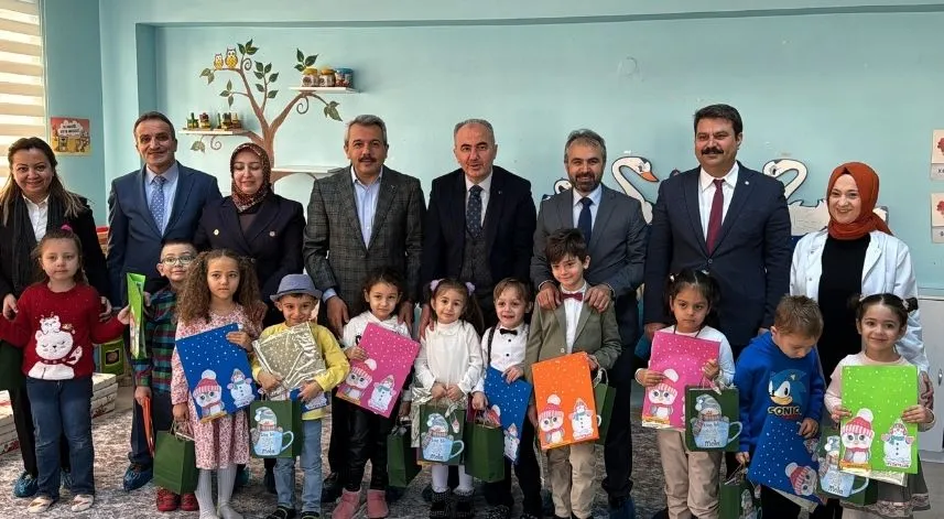 Rize'de öğrenciler karne heyecanı yaşadı