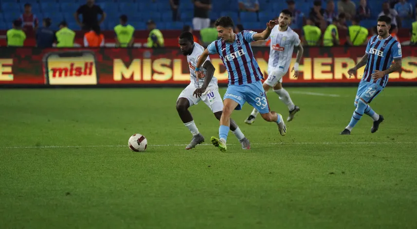 Karadeniz derbisinin ilk 11'i açıklandı 