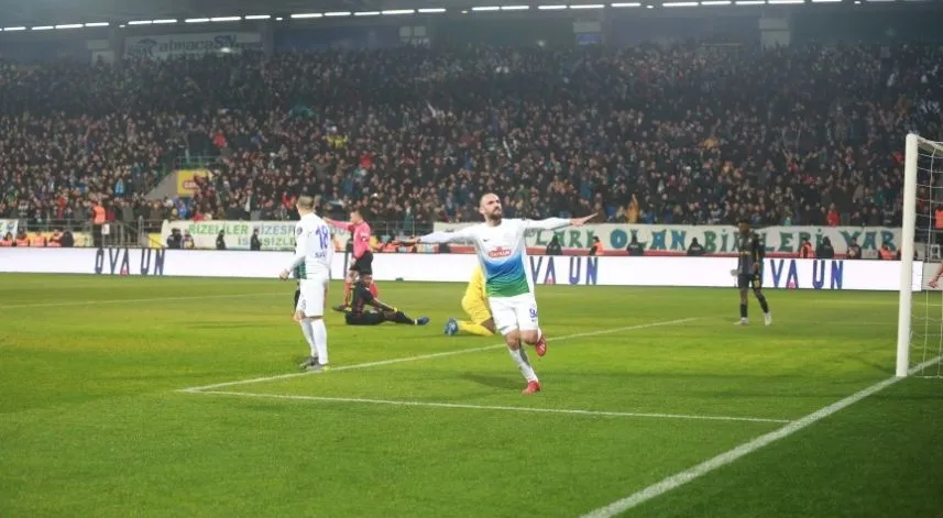 Rizespor'dan Avrupa'ya uzanan bir kariyer: Vedat Muriqi