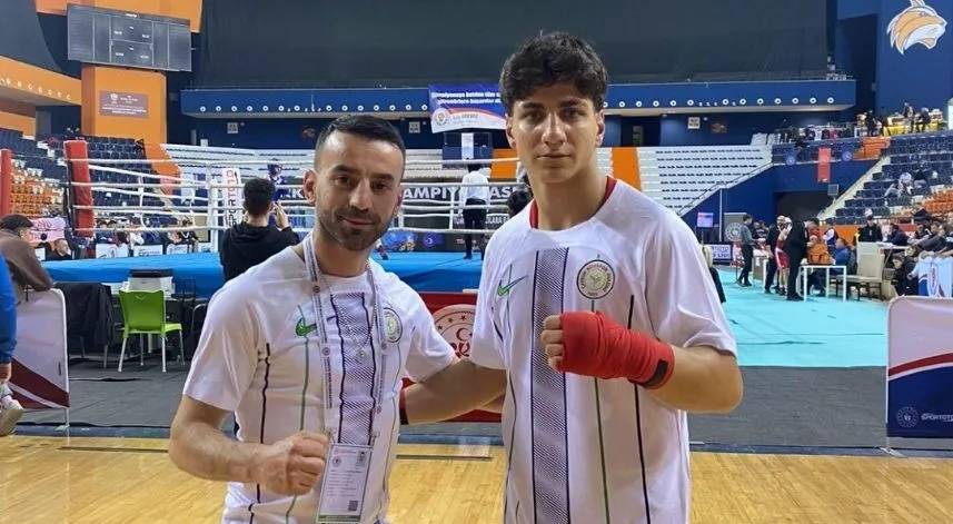 Rizeli genç boksör Türkiye şampiyonu oldu