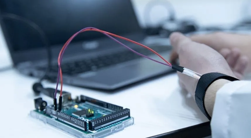 Türk araştırmacılardan hastalıkları erken teşhis eden giyilebilir teknoloji