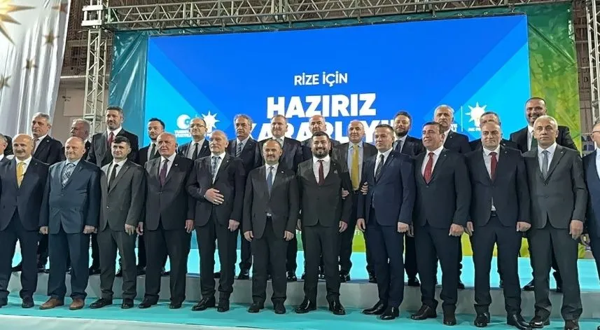 AK Parti Rize’de adaylarını tanıttı
