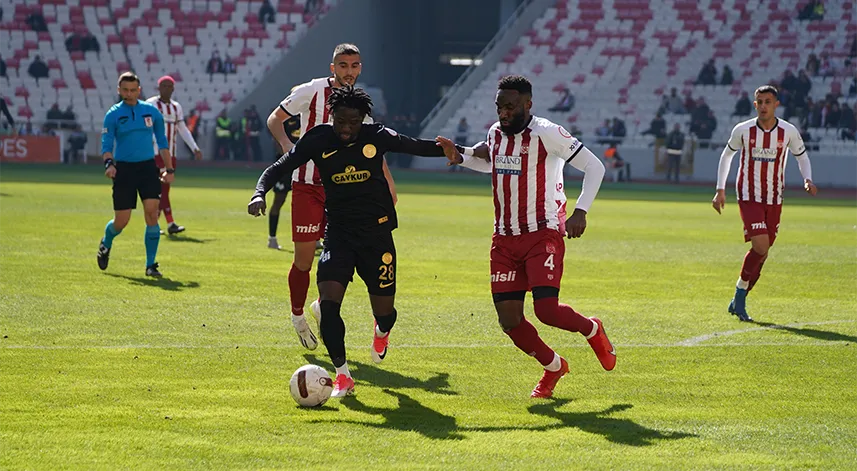 TSL 25. Hafta I Sivasspor- Çaykur Rizespor 1-0 (İlk Yarı)