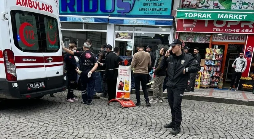 Rize'de camdan düşen kadın hayatını kaybetti