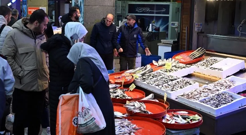 Trabzon'da istavritin 3 kilogramı 100 liradan satışa sunuluyor