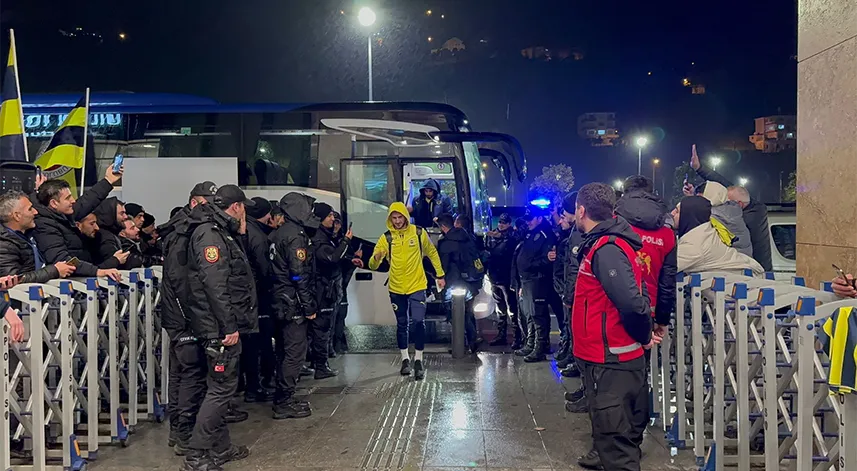 Fenerbahçe Rize’den mutlu ayrıldı